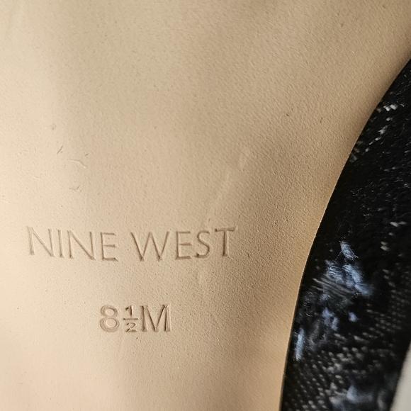 Shoes (Heels) - Picture 9 of 11